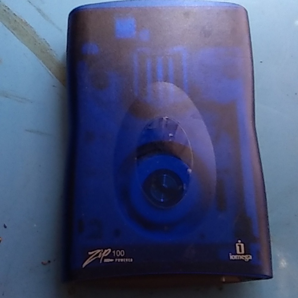 Zip 100 usb powered